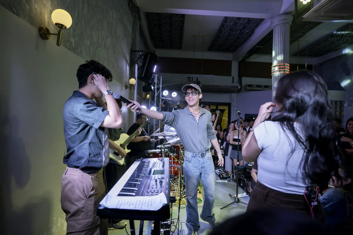 Photo 13 of 41 — A Night with Gun Charlie at LATE NIGHT TALKING MUSIC BAR Chiang Mai · MAFIA.NIMMAN
